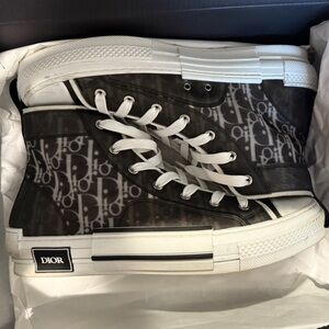 MENS Dior B23 High-Top sneaker SIZE 10 in white and black Dior Oblique canvas